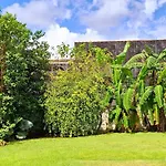 Casa Deliciosa, Vista Para Montanha, Wifi, Ar Condicionado, Quintal Enorme!