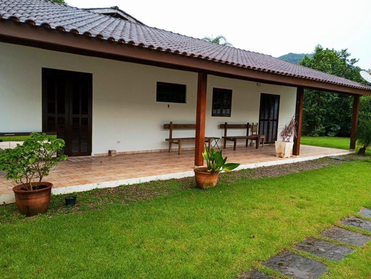 Casa Deliciosa, Vista Montanha, Wifi, Ar Condicionado, Quintal Enorme! * Ubatuba